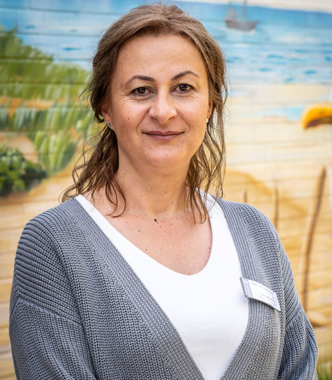 Pflegedienstleitung Elim MeH - Frau Daniela Joncic Porträt von Frau Daniela Joncic - Pflegedienstleitung Elim MeH